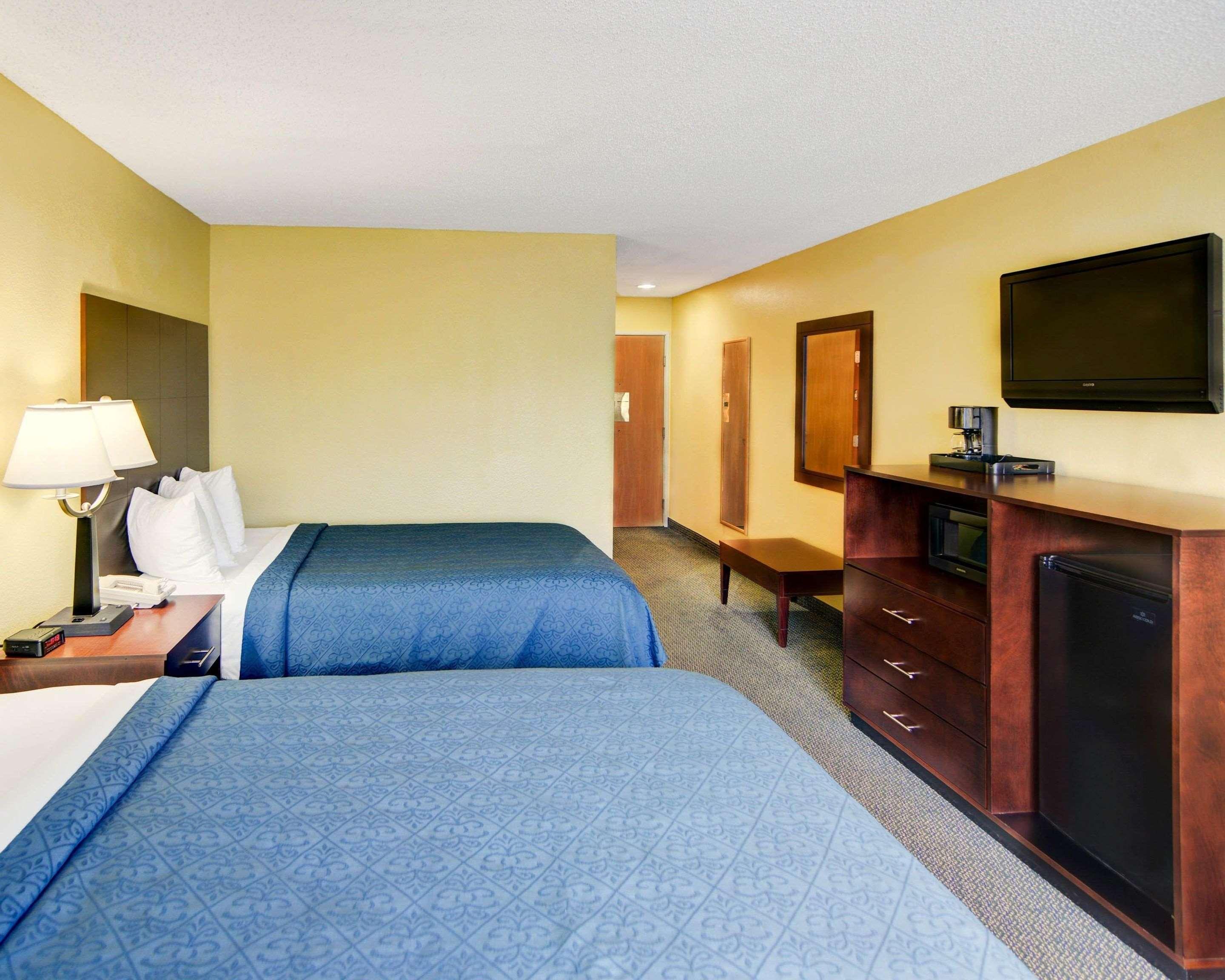 Quality Inn & Suites Grand Prairie Εξωτερικό φωτογραφία